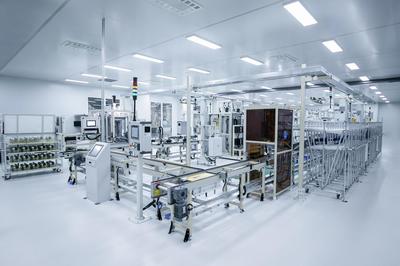 智能微米工廠加持，星越L雷神Hi·X油電混動版開啟預(yù)售，集成智能控制系統(tǒng)