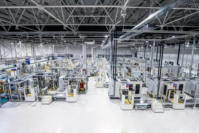 智能微米工廠加持，星越L雷神Hi·X油電混動版開啟預(yù)售